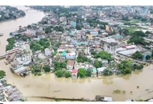 সিলেটে আবার বৃষ্টি শুরু, দুই দিনে ১৩৪ মিলিমিটার বৃষ্টি, সহজে নামতে পারছে না বন্যার পানি